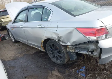 2008 Honda Accord 2.4 Ex-L z USA, uszkodzony, nr VIN 1HGCP26808A095507